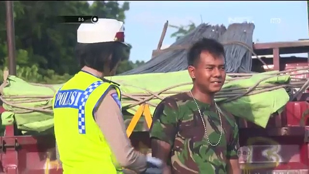 86 Penertiban Pengguna Bahu Jalan Tol