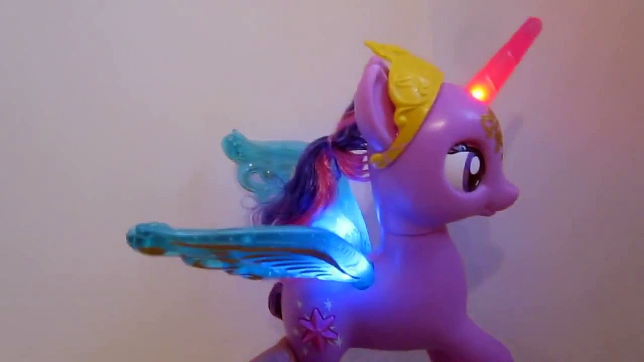 Май Литл Пони ИСКОРКА МАШЕТ светящимися КРЫЛЬЯМИ
