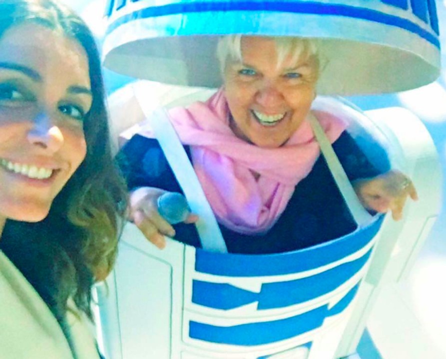 Mimi Mathy en R2-D2 pour les Enfoirés 2016