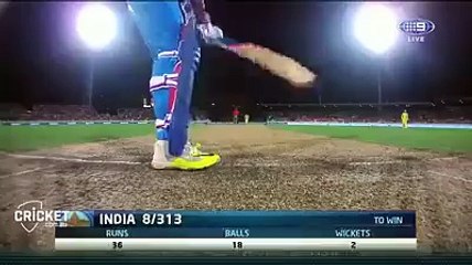 M Marsh suffers from bad cramp at the end of the game. Pretty funny commentary
