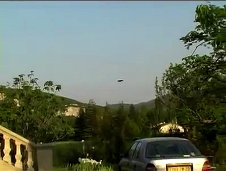 Re: low altitude ufo sighting in south of france - clear sho