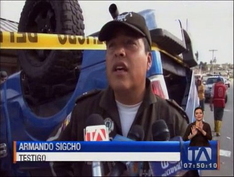 Choque entre dos camionetas deja tres heridos