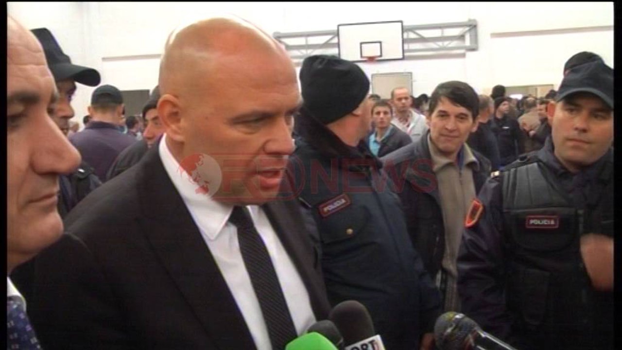 Hyn në fuqi amnistia, 900 të burgosur lanë qelitë, Manjani inspektim në burgun e Fierit