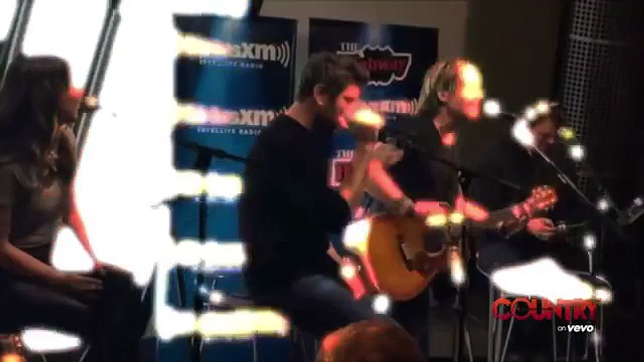 Spotlight Country - Keith Urban Covers an Adele Song (Spotlight Country) (FULL HD)