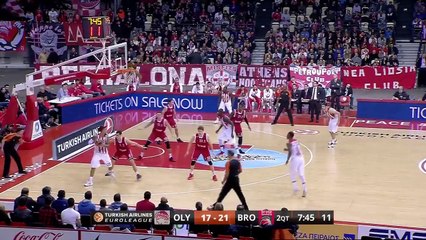 Highlights: Olympiacos Piraeus-Brose Baskets Bamberg