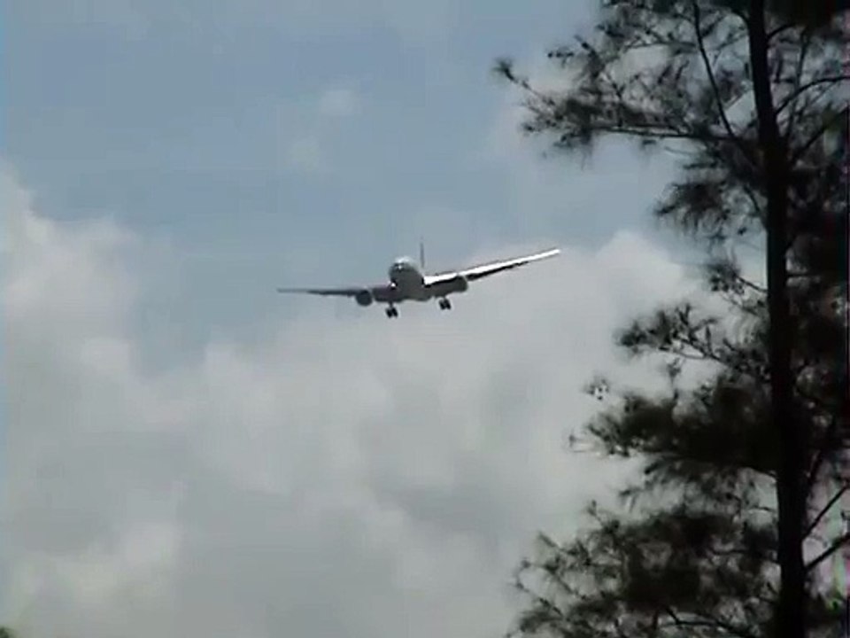 Cathay Pacific 777 Crosswind Landing Kai Tak Airport Big Planes