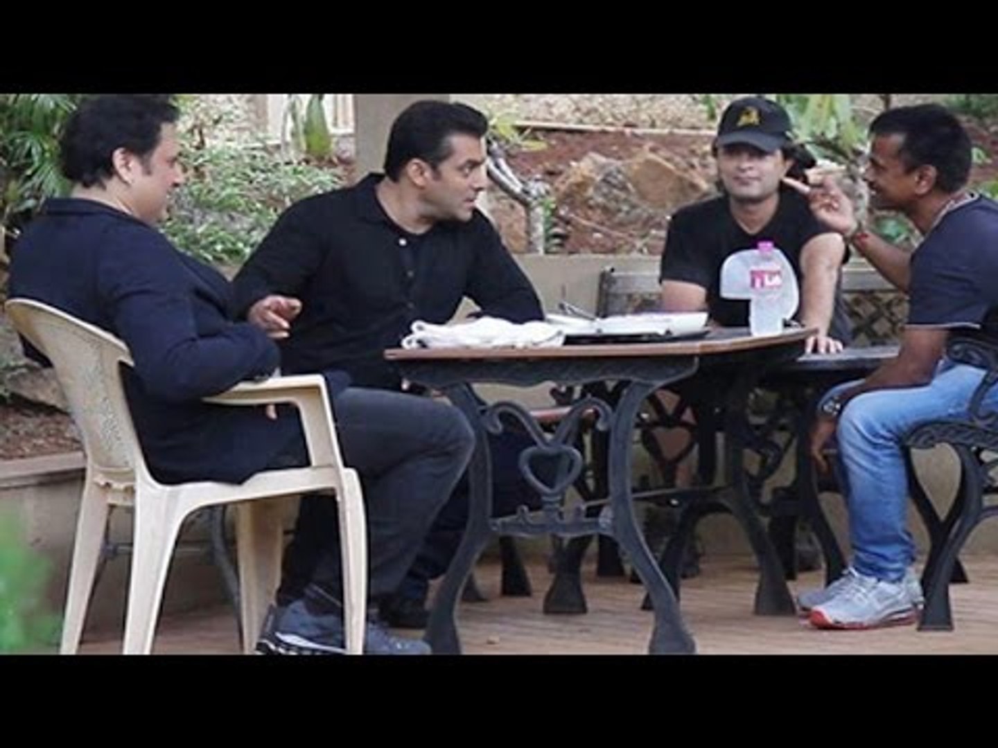 Salman Khan & Govinda In KATHTHI Remake | CAUGHT | Latest Bollywood News