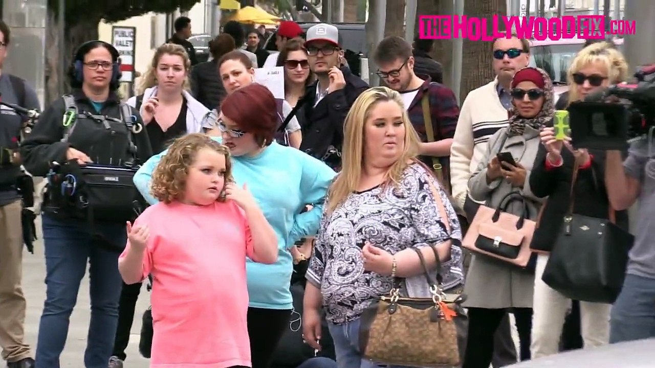 Honey Boo Boo & Mama June Film Here Comes Honey Boo Boo On Rodeo Drive In Beverly Hills