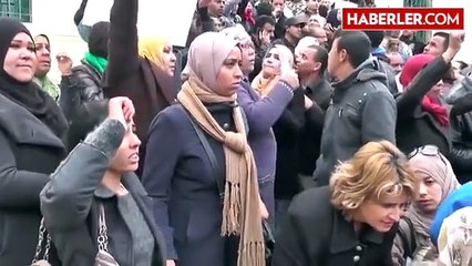 Tunus'ta Diplomalı İşsizlerin Gösterileri Birçok Kente Yayılıyor