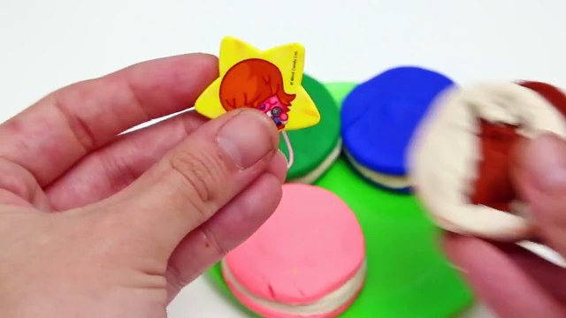 Play Doh Ice Cream Cupcakes Playset Playdough SURPRISE EGGS Hello Kitty Angry Birds