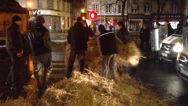Crise agricole : face à face tendu à Quimper