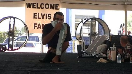 Danny Frasier sings 'Can't Help Falling In Love' Elvis Week 2010