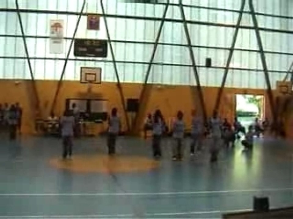 Les filles dansent à massi