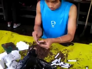 Le rouleur de cigarette le plus rapide du monde