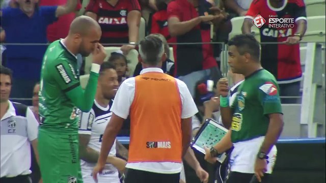GOL DO CEARÁ! Serginho acerta belo chute e deixa tudo igual no Castelão