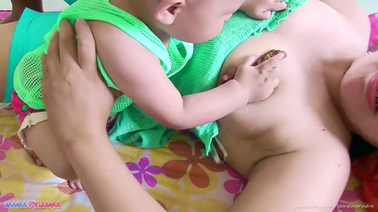 ASIAN MOM BREASTFEEDING BABY VIDEO! ☆ رض اعة طبيعية