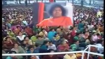 Sonu Nigam-Live-Full Concert-In Exhibition Centre, Mumbai-Sri Sathya Sai Baba-30th October 2009