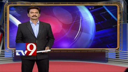 Heavy snow grips Delhi