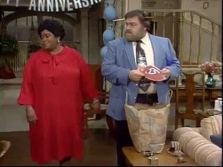 Gimme a Break S1E15 Grandma Fools Around