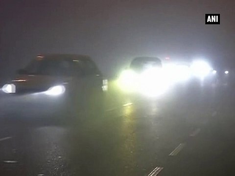 Dense fog in Delhi delays trains
