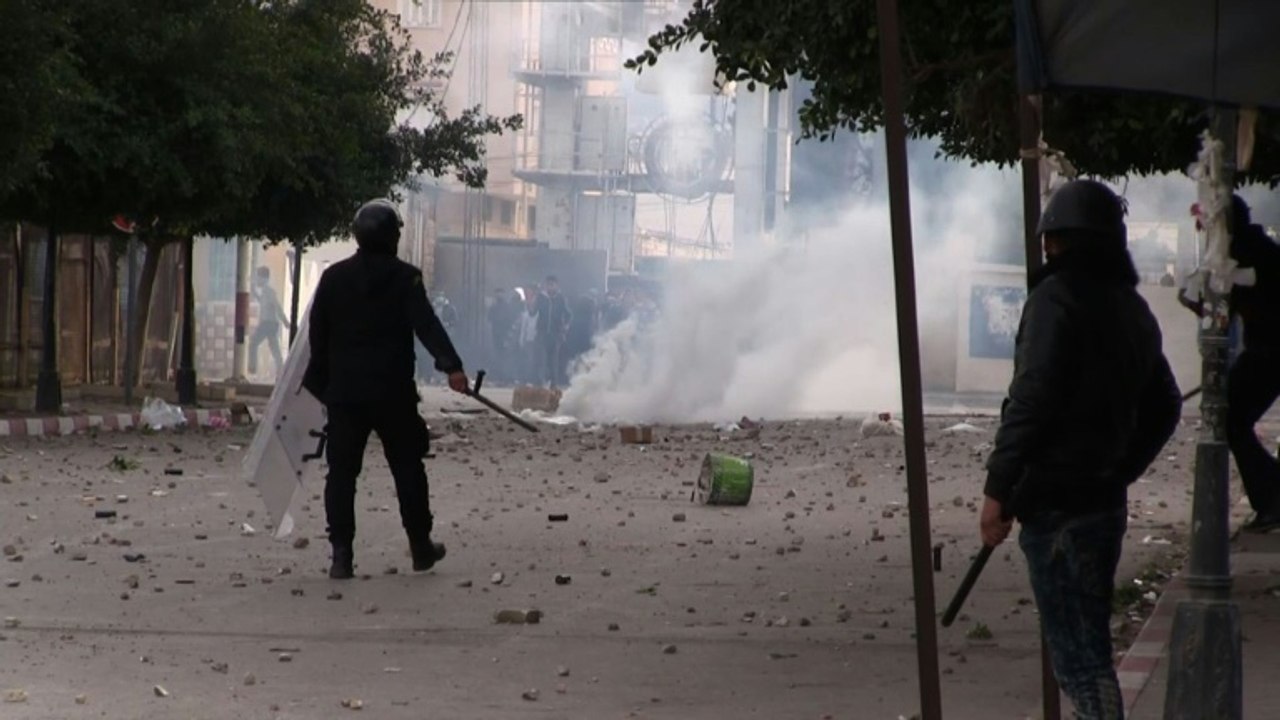 La Tunisie face à la  contestation, cinq ans après la révolution