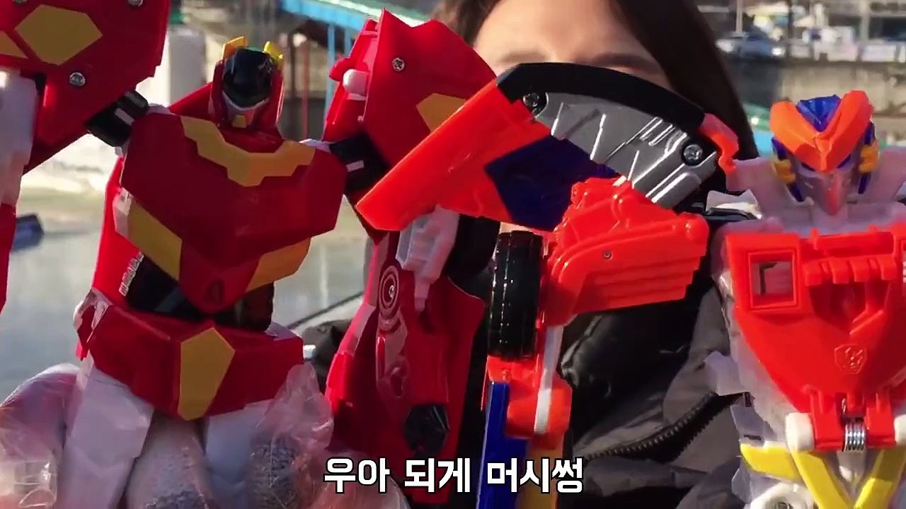[샤라라] 헬로카봇 폰 나이트 산천어 축제를 가다! 산천어 낚시, 얼음판 배틀, 야무진 먹방 여행