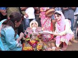 Ameesha Patel Bids Adieu to Ganesha | Latest Bollywood News