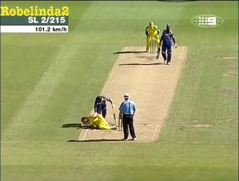 Symonds Swearing F***ing B***tard on Stump Mic