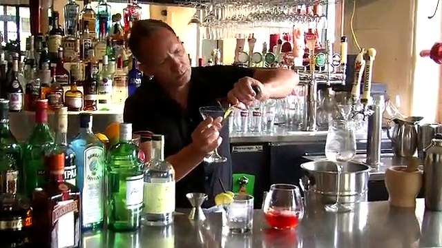 The Best Gin Cocktails and Mixed Drinks to Try if You Want to Love Gin