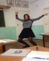 Sınıfta Çılgınca Dans Eden Kızın Videosu Rekor Kırdı