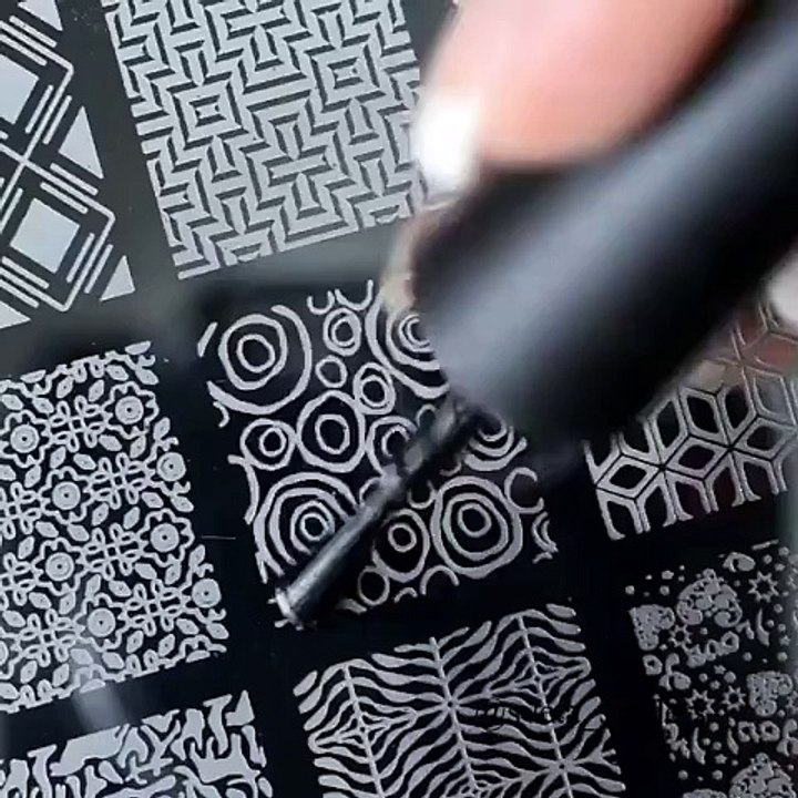 Simply Neat Miracle Mat nails