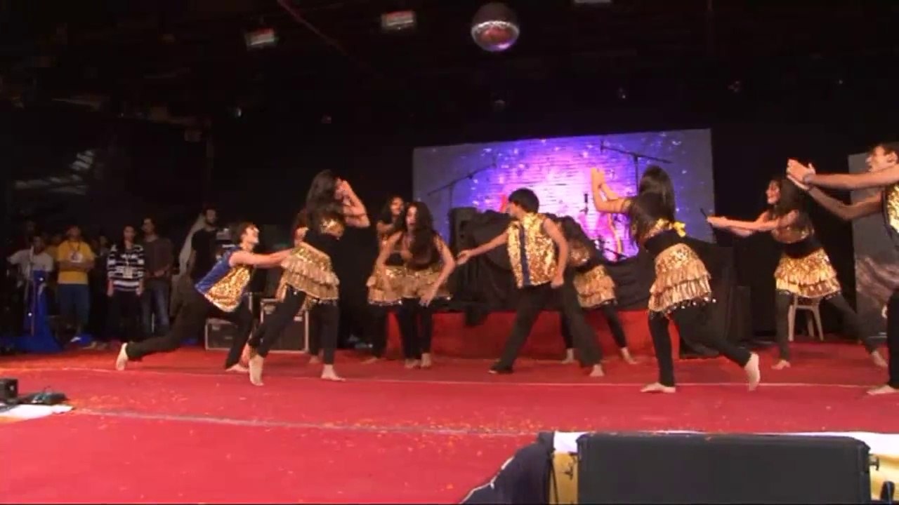 Creature 3D Movie | Bipasha Basu Romance Imraan Abbas In 'Hum Na Rahein' | Latest Bollywood News