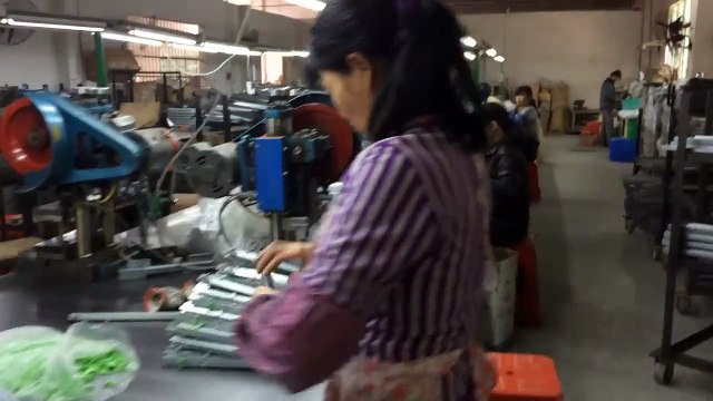 Herrajes para Muebles, Herrajes para Gabinetes - China: Cajones de Doble Chapa Soft Close&Push Open / Production 5