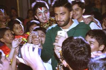 Ranveer Singh goes back to school with fond memories!
