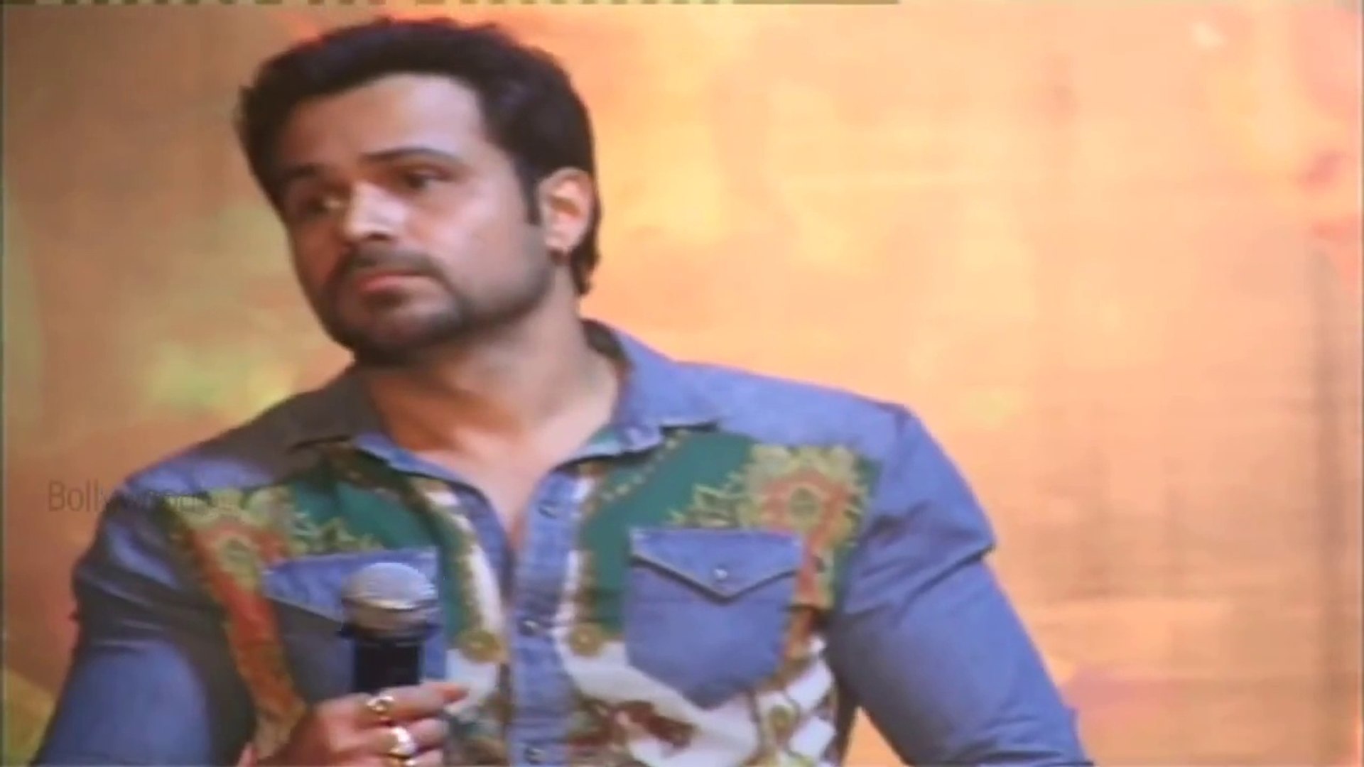 Emraan Hashmi Reveals His Kissing History | Latest Bollywood News
