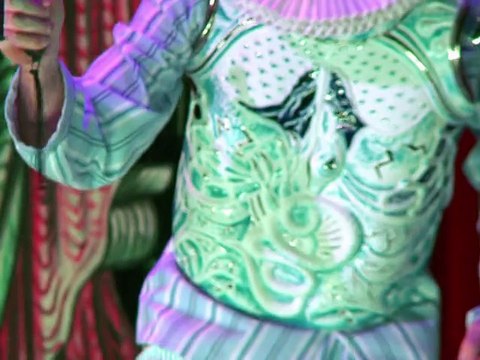 Richard III sur scène à Limoges dans une armure de porcelaine inédite