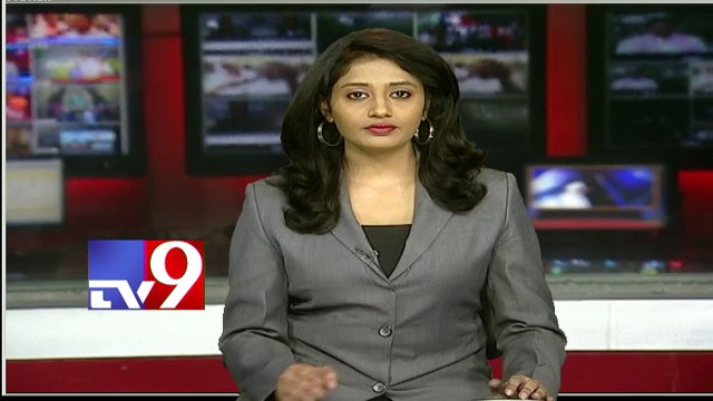 Luxury car bursts into flames in Jaipur TV9