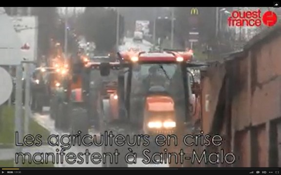 Crise agricole: les tracteurs débarquent à Saint-Malo