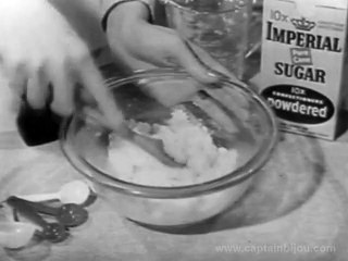 1961 IMPERIAL SUGAR COMMERCIAL STRAWBERRY PIE