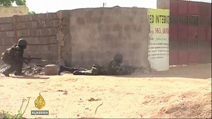 Al-Shabab storms beachside restaurant in Somali capital