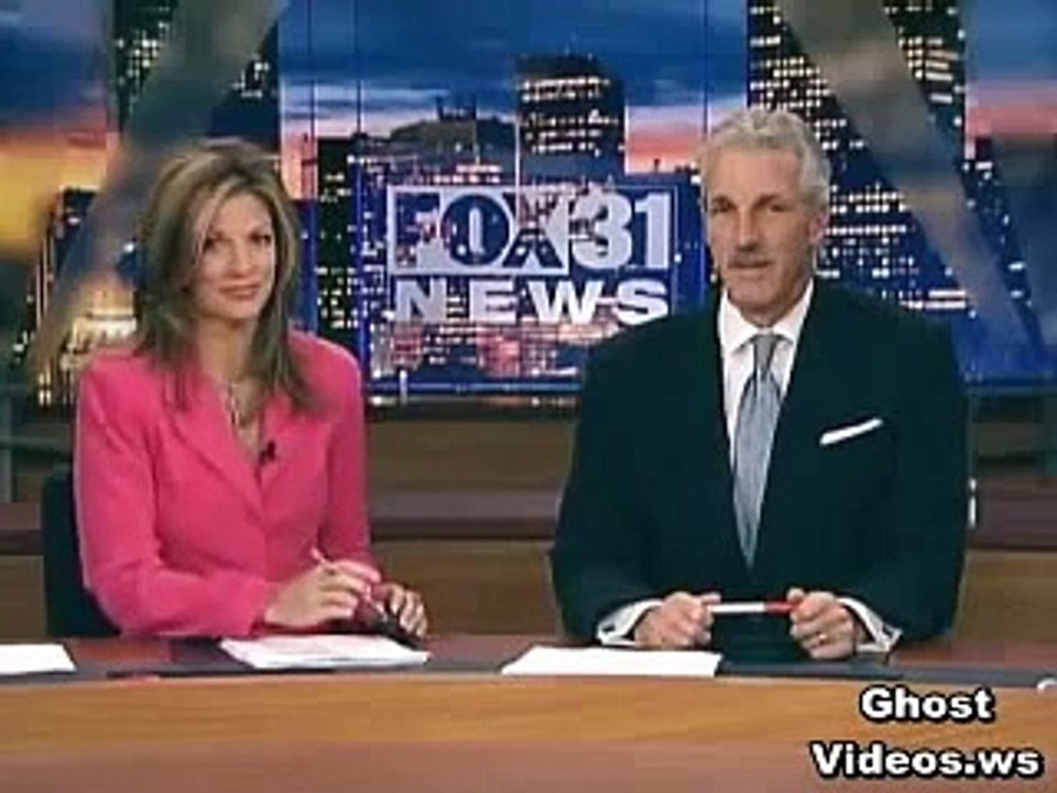 Ghost Videos Scary Videos Real Ghosts Demon Appears in Photo of a Couple.flv