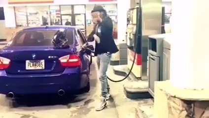 belle performance de danse pour plein d'essence