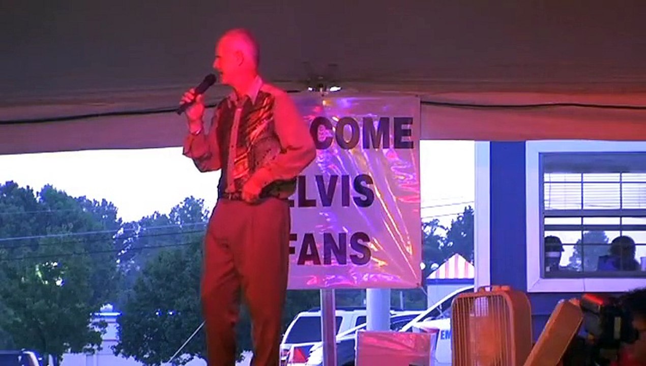 Chris Drummond sings 'Single Shinning Star Elvis Week 2010