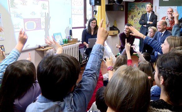 [ARCHIVE] Stratégie nationale des langues vivantes : un effort exceptionnel en faveur de l'allemand - Najat Vallaud-Belkacem