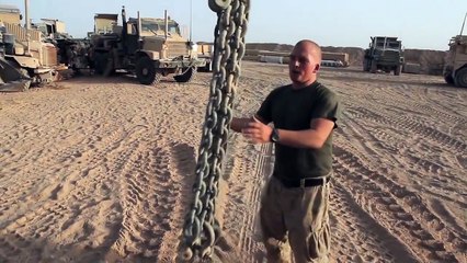 Tải video: US 2 Million Dollars Tow Tank Recover a Broken MRAP Vehicle M88A2 Towing