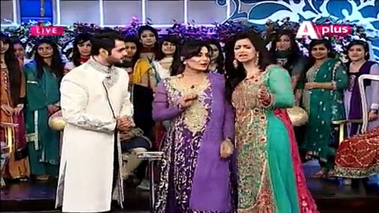 Actress Meera Vulgar Dance on Meera`s Brother and Laila Engagement In Morning Show Must Watch