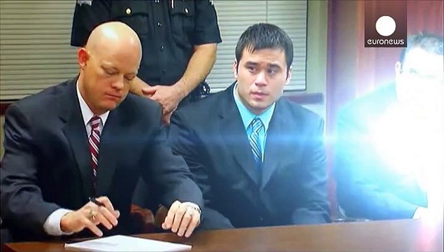 263 évet kapott a volt rendőr szexuális zaklatás miatt