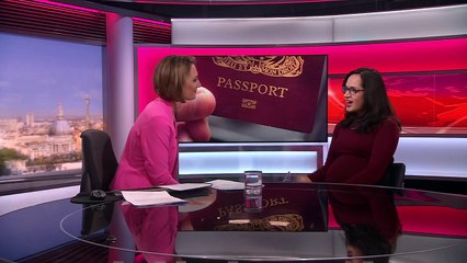 Rana Rahimpour stopped from flying to US  BBC