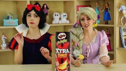 Rapunzel vs Snow White Pringles Challenge. DisneyToysFan