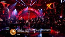 Tom Jones - Kiss (Jools Annual Hootenanny 2015)